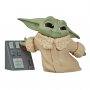 Фигурка Малыш Йода возле пульта Star Wars The Child Hasbro F1478