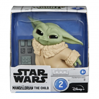 Фигурка Малыш Йода возле пульта Star Wars The Child Hasbro F1478