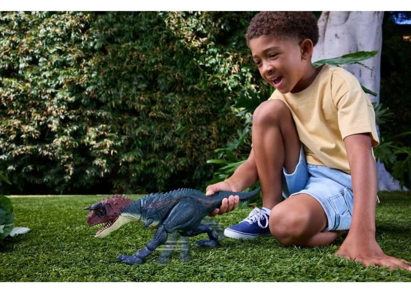 Динозавр Карнотавр 43 см Выживание со Звуком Jurassic World Survival Carnotaurus Mattel JKG85