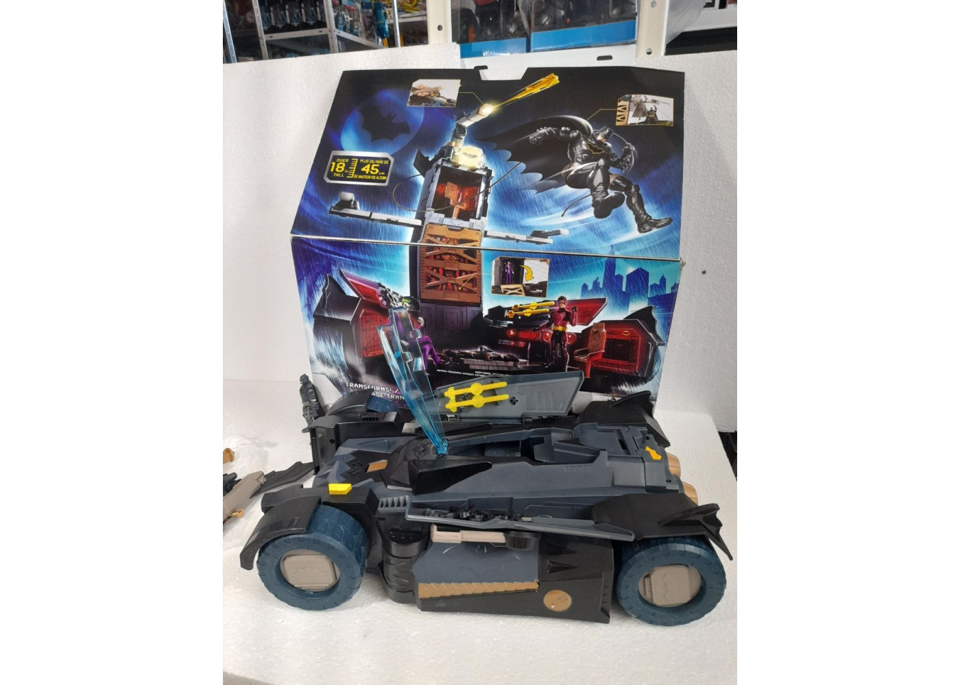 Набір (Уцінка) Бетмобіль-Трансформер з фігуркою Бетмен Transforming Batmobile Spin Master B6070131B