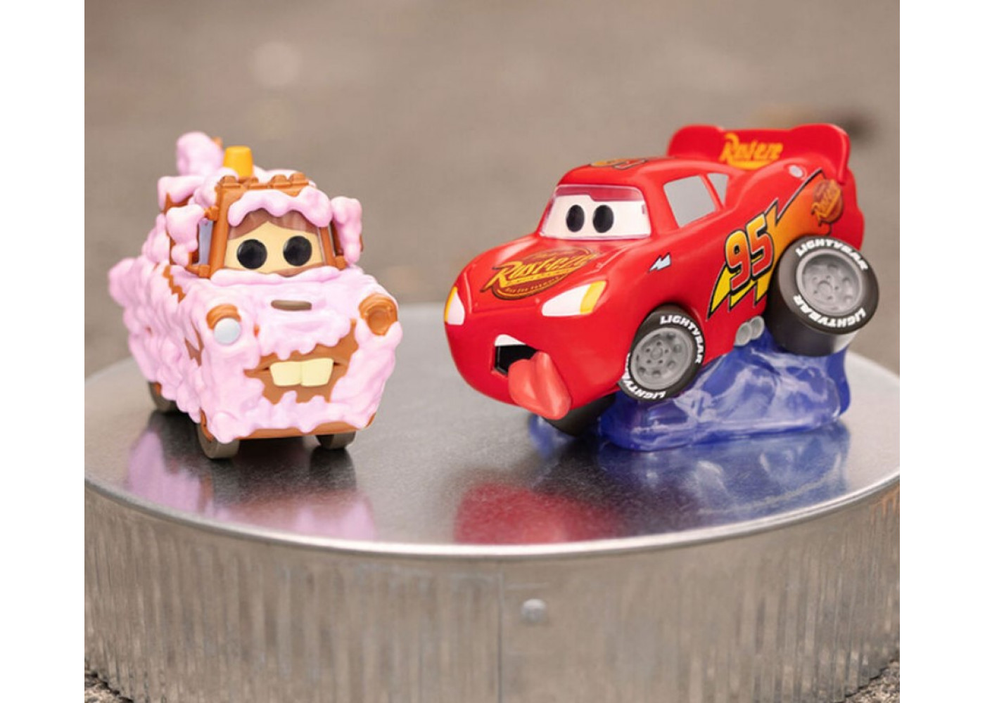 Фигурка Фанко Молния Маквин №1800 Disney Pixar Cars Lightning McQueen Funko 92253