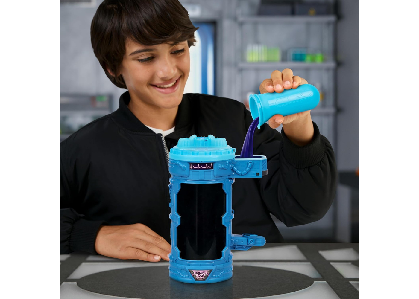 Фигурка Пантера Лаборатория Мистера Биста MrBeast Lab Experiment Create Lightning Panthert Moose Toys 25007