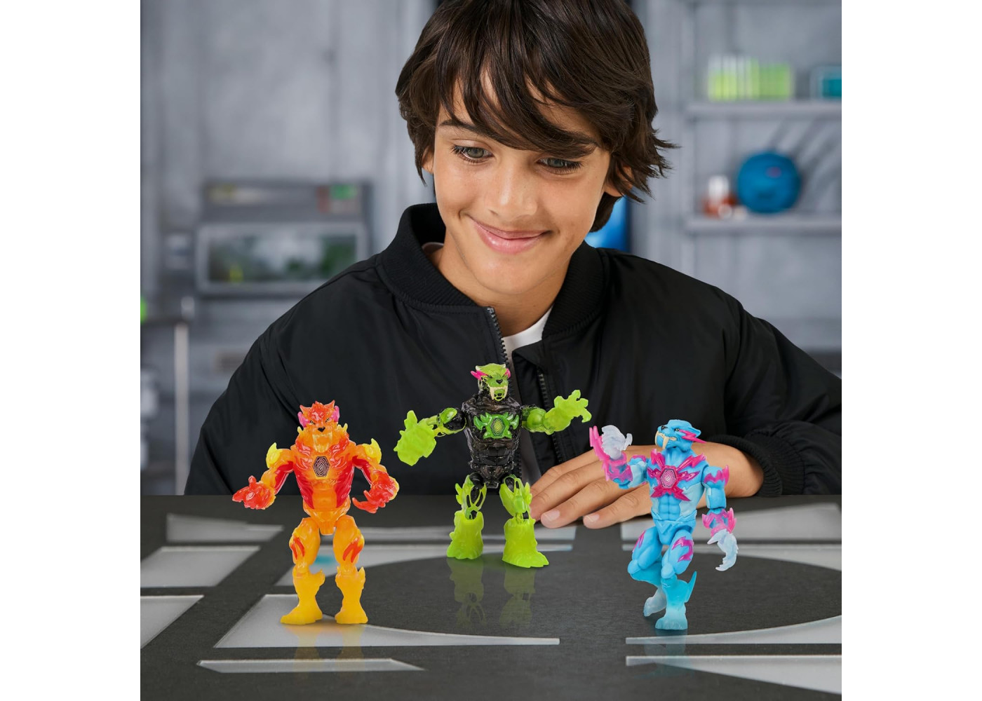 Фигурка Пантера Лаборатория Превращения Мистера Биста MrBeast Lab Mutators Fire Panther Moose Toys 25009