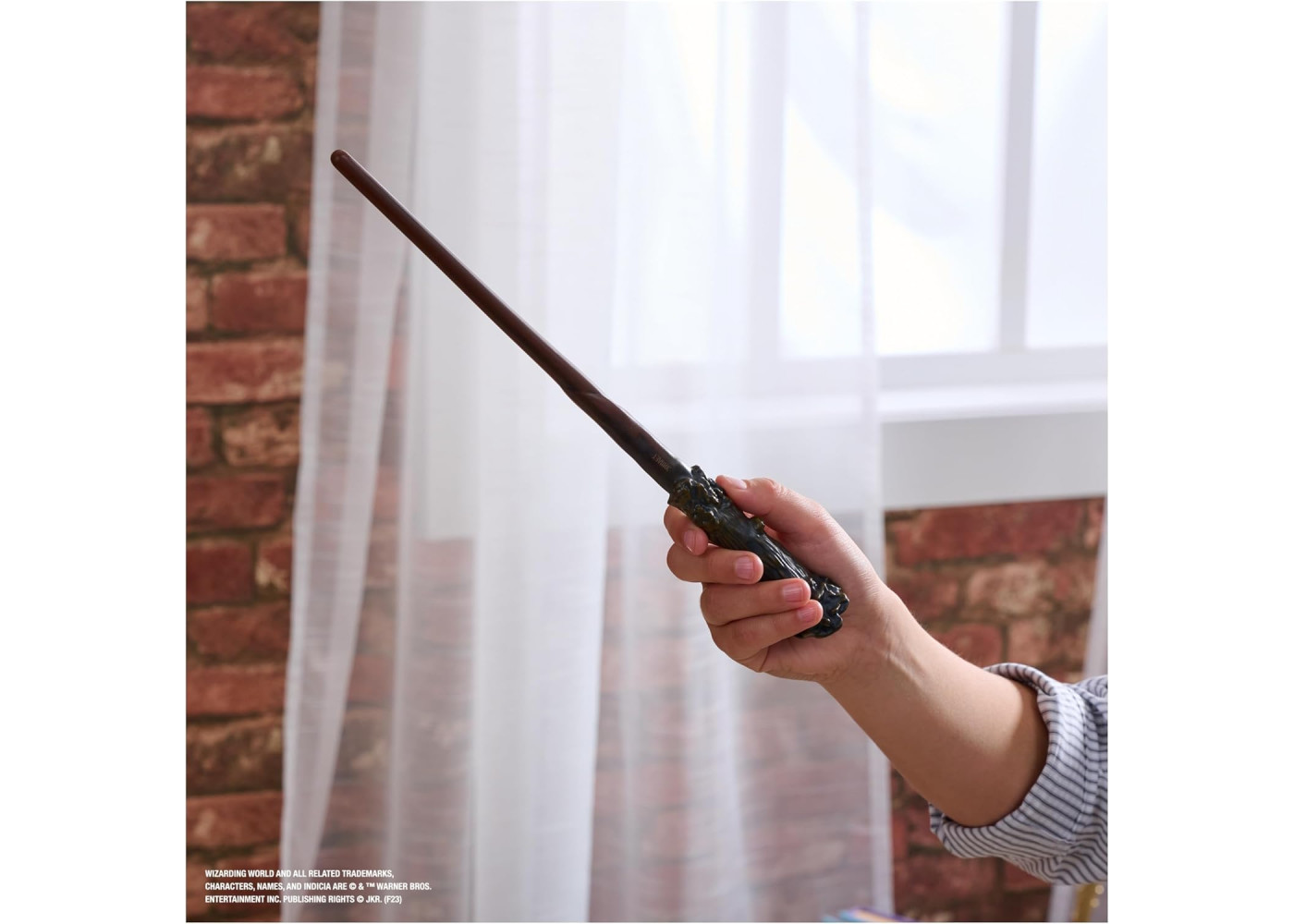 Інтерактивна Паличка Гаррі Поттера Wizard Wand Harry Potter Magical Creatures Wand Spin Master 6071561