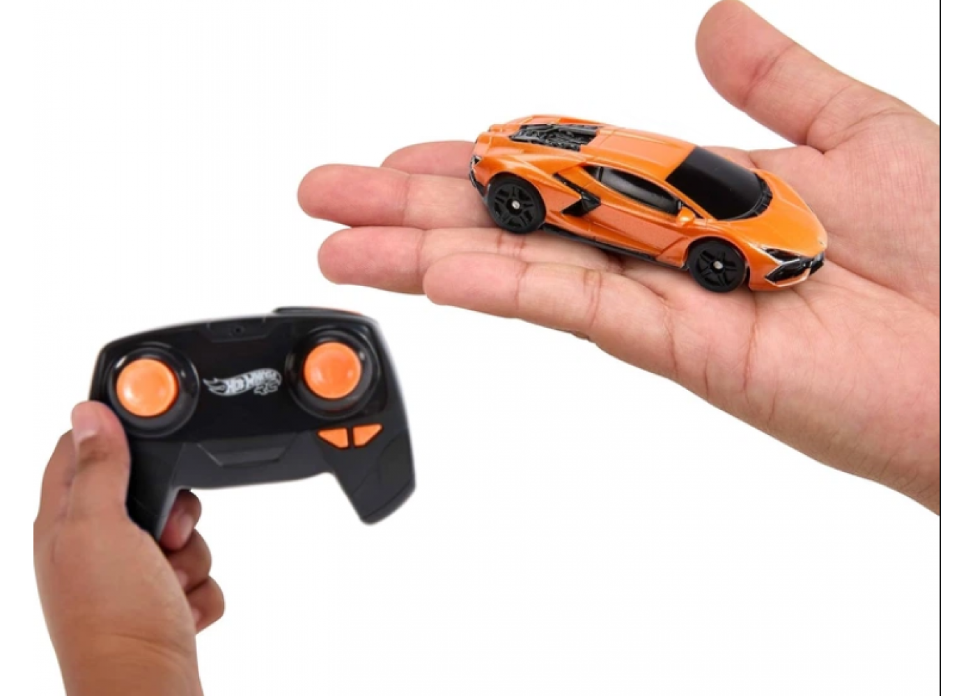 Радиоуправляемая Машинка Хот Вилс Ламборгини 1:64 для Трека Hot Wheels Lamborghini Revuelto Mattel HWW55-MT