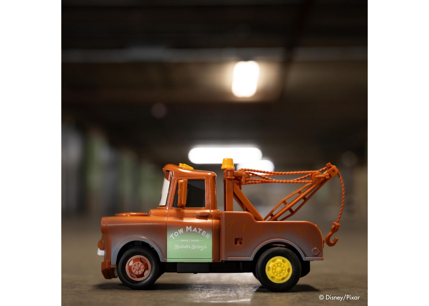 Машинка Тачки Матер 1:24 на Пульті Управління Disney Pixar Cars Tow Mater RC Jada Toys 36751