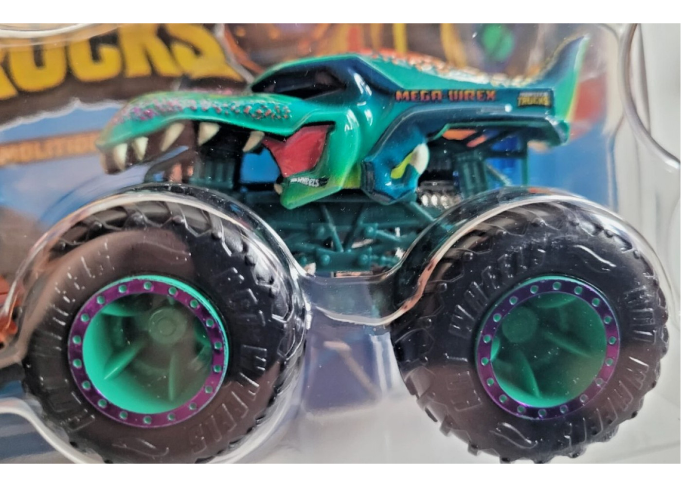 Машинки Хот Вилс Монстр Трак 1:64 Monster Trucks Tiger Shark vs Mega-Wrex Mattel JCC82