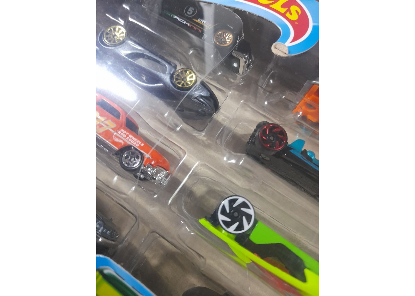 Набор машинок Хот Вилc 20 шт (Уценка) Hot Wheels 20-Car Gift Pack Mattel BH7045