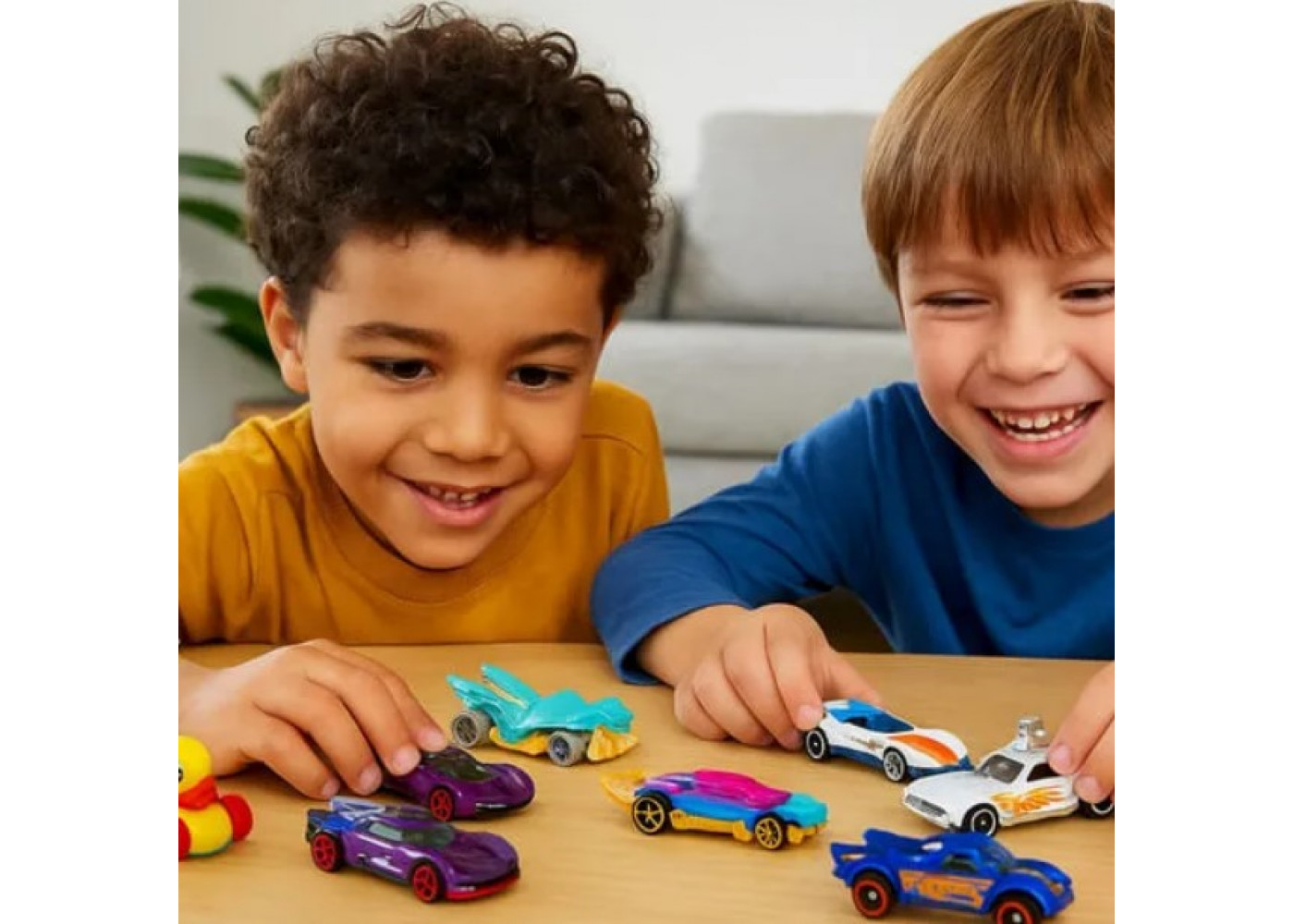 Набір з 10 машинок Хот Вілс Hot Wheels Let's Race 10 Mattel JGN40