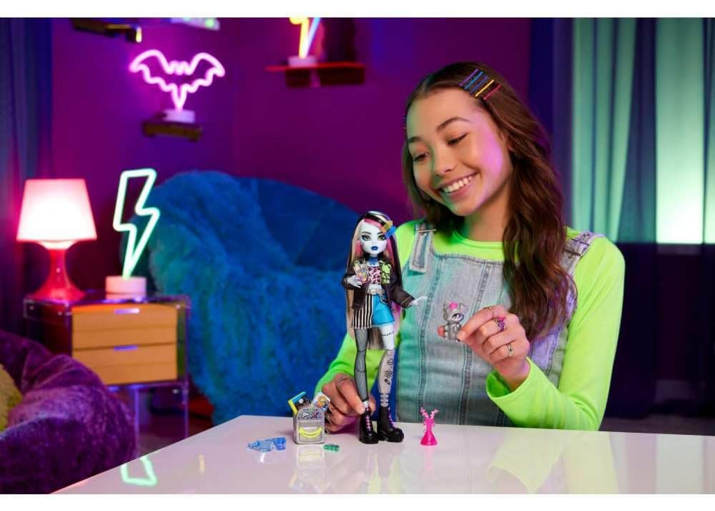Кукла Монстер Хай Фрэнки Штейн с аксессуарами Monster High Frankie Stein and Accessories Mattel HXH73