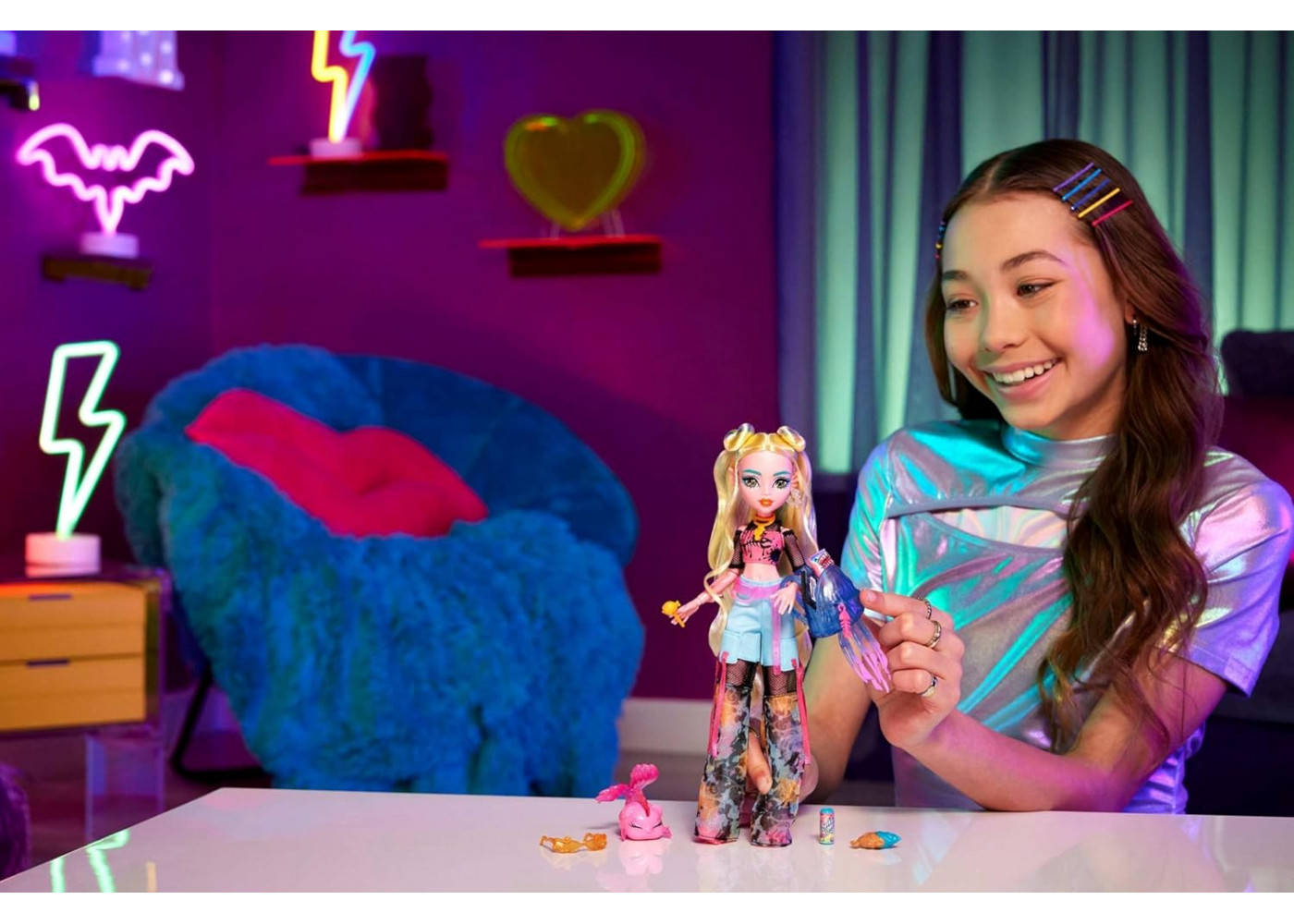 Кукла Монстер Хай Лагуна Блю с аксессуарами Monster High Lagoona Blue and Accessories Mattel HXH75