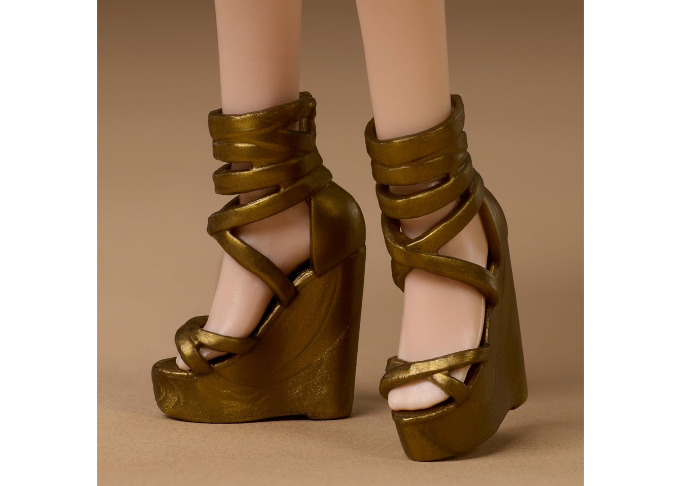 Кукла Барби Брюнетка Базовая Модель 06 Barbie Signature Basics Model 06 with Brunette Hair Mattel JJX25