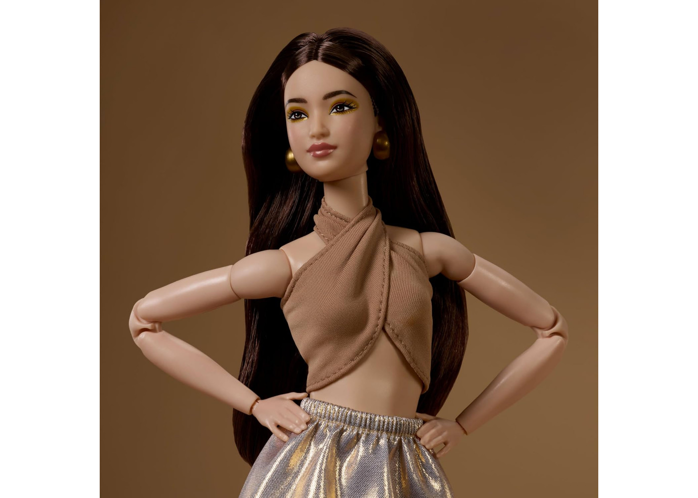 Кукла Барби Брюнетка Базовая Модель 06 Barbie Signature Basics Model 06 with Brunette Hair Mattel JJX25