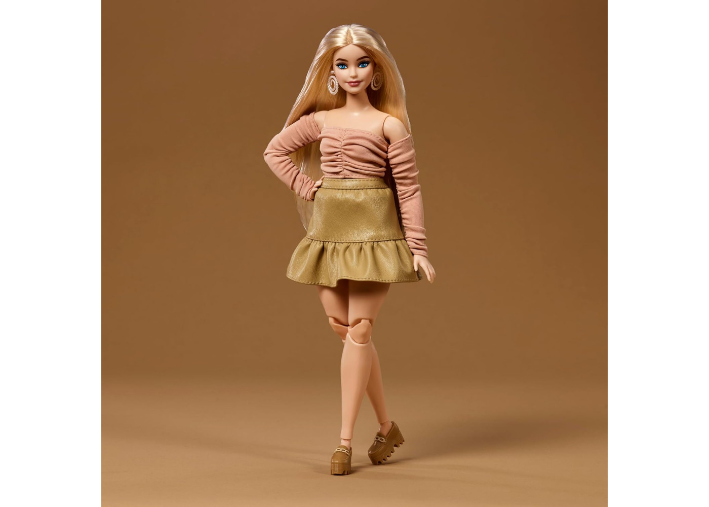 Набір Створи Свою Ляльку Барбі You Create Barbie Signature Basics Neutral Kit 003 Mattel JJX37