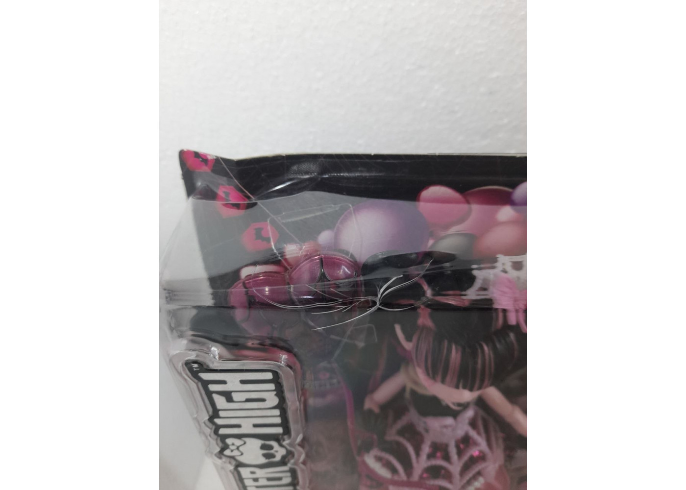 Лялька Монстер Хай (Уцінка) Дракулаура Страшно Солодкий День Народження Monster High Draculaura Birthday Mattel BJBG74