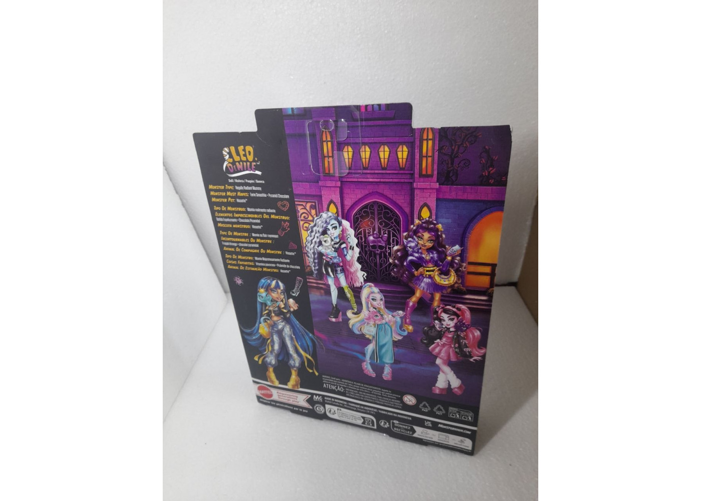 Лялька Монстер Хай (Уцінка) Клео Де Ніл Monster High Cleo De Nile Mattel BJHK32