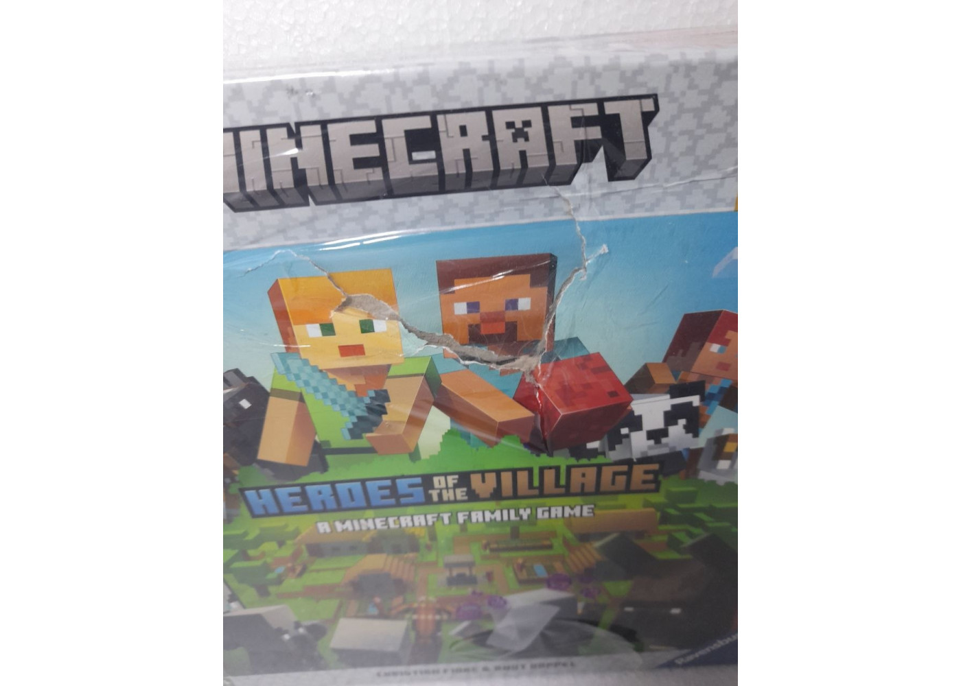 Настольная Игра Майнкрафт (Уценка) Герои Деревни Heroes of the Village Minecraft Ravensburger B20914