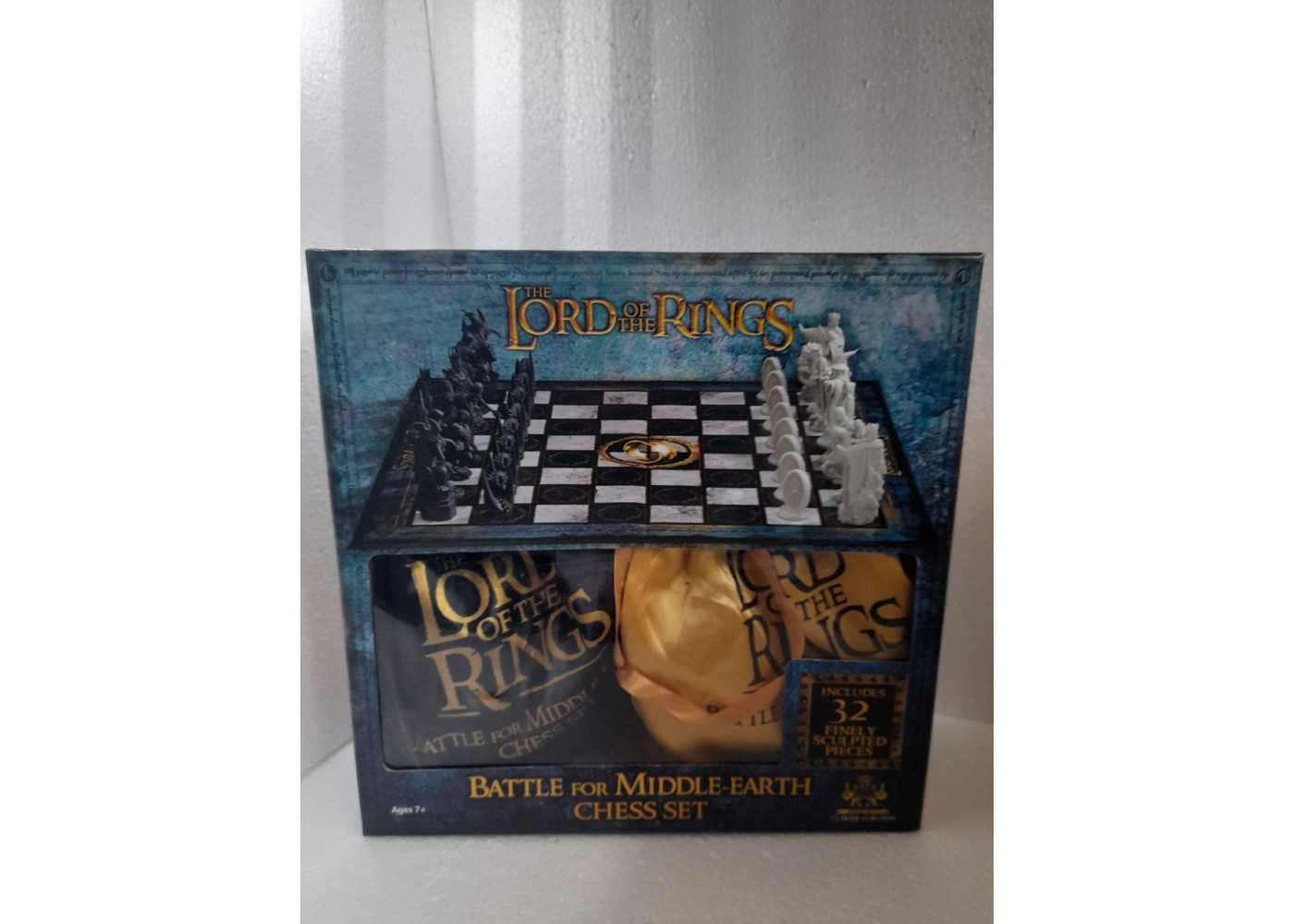 Шахи (Уцінка) Володар Перснів The Lord of The Rings Chess Set The Noble Collection BNN2174