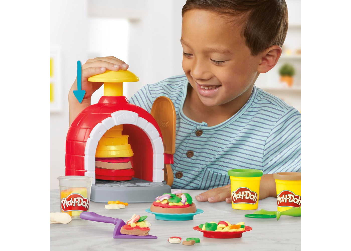 Игровой набор для лепки пластелин Печь для пиццы Play-Doh Kitchen Creations Pizza Oven Playset Hasbro F4373