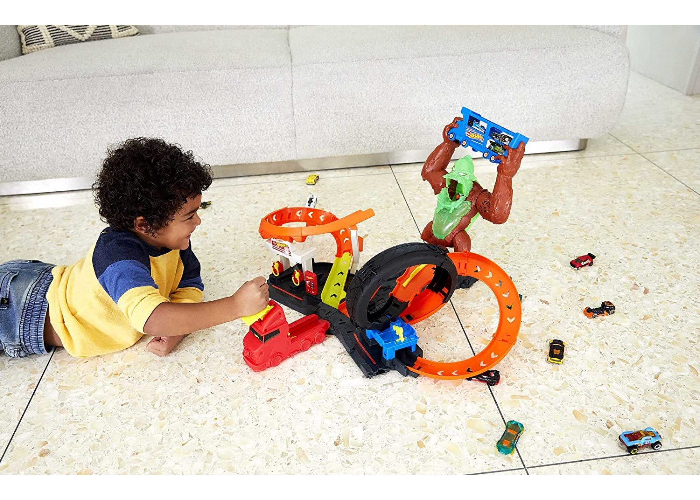 Трек Хот Вилс Атака Токсичной Гориллы на Заправку Hot Wheels Toxic Gorilla Slam Gas Station Mattel HBY95