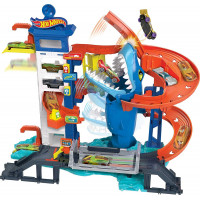 Трек Хот Вилс Сити Побег от Акулы Hot Wheels City Shark Escape Mattel HMF86