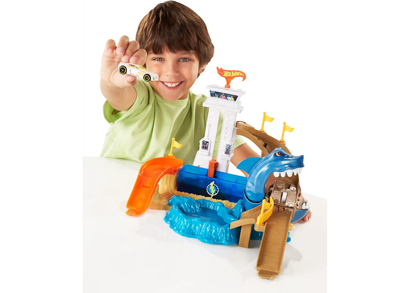 Трек Хот Вилс Измени Цвет охота на Акулу Hot Wheels Color Shifters Sharkport Showdown Mattel BGK04