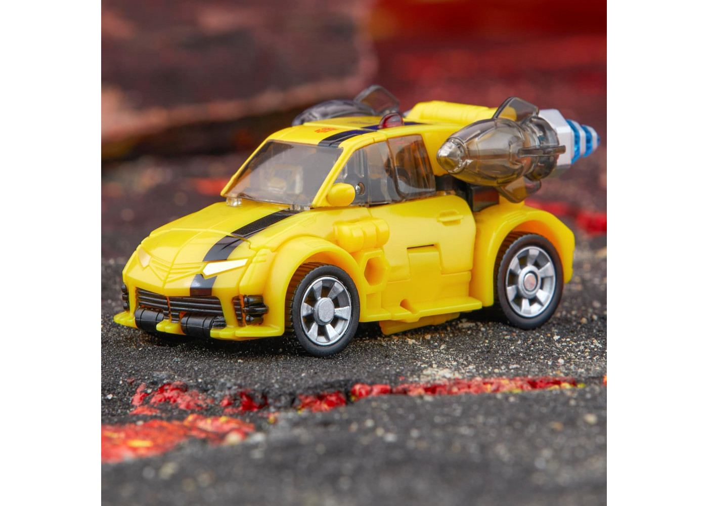 Трансформер Бамблбі Transformers Legacy Deluxe Class Bumblebee Hasbro F8524