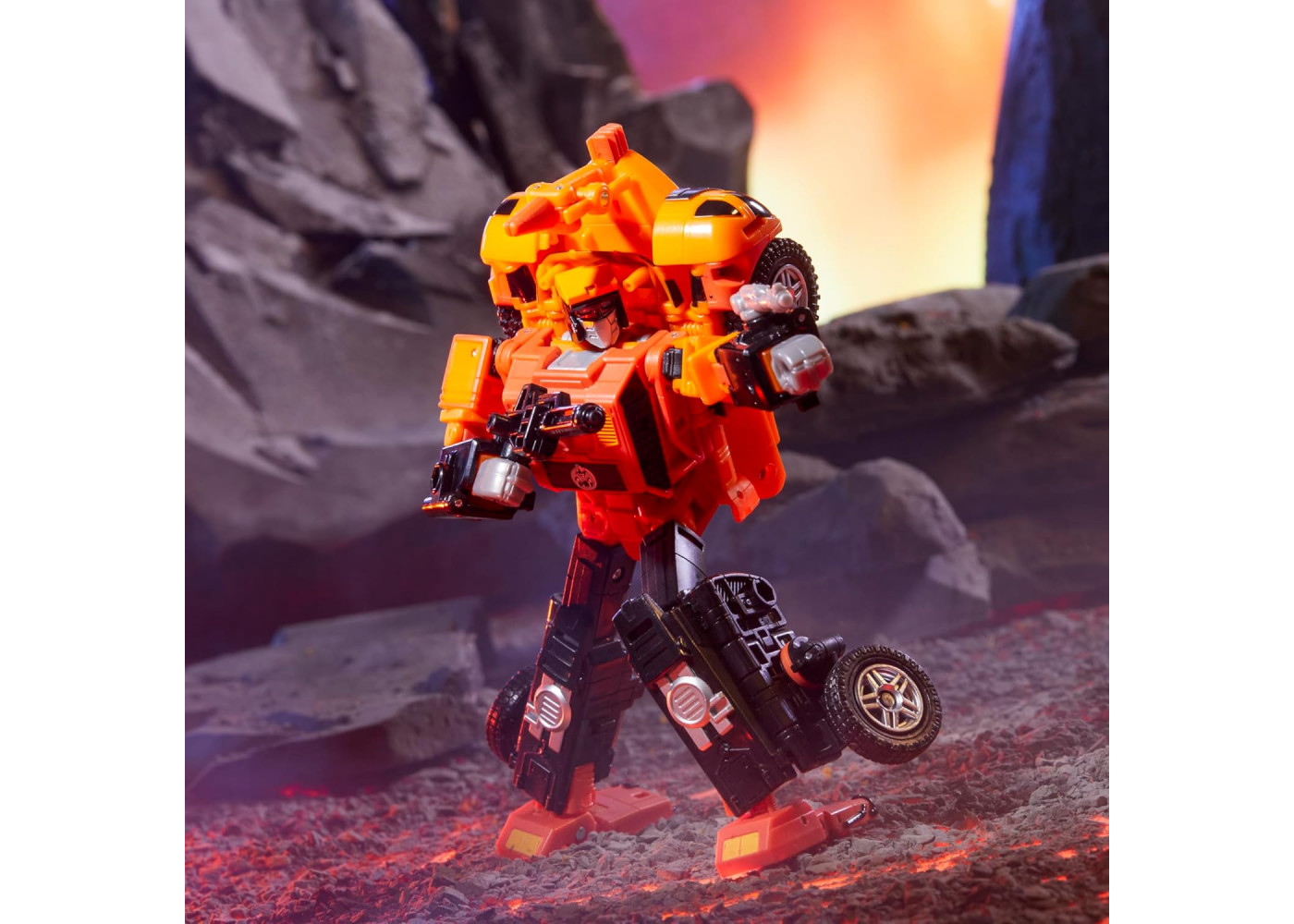 Трансформер Сандсторм Вертолет Песчаная Буря G1 Triple Changer Sandstorm Hasbro F8551