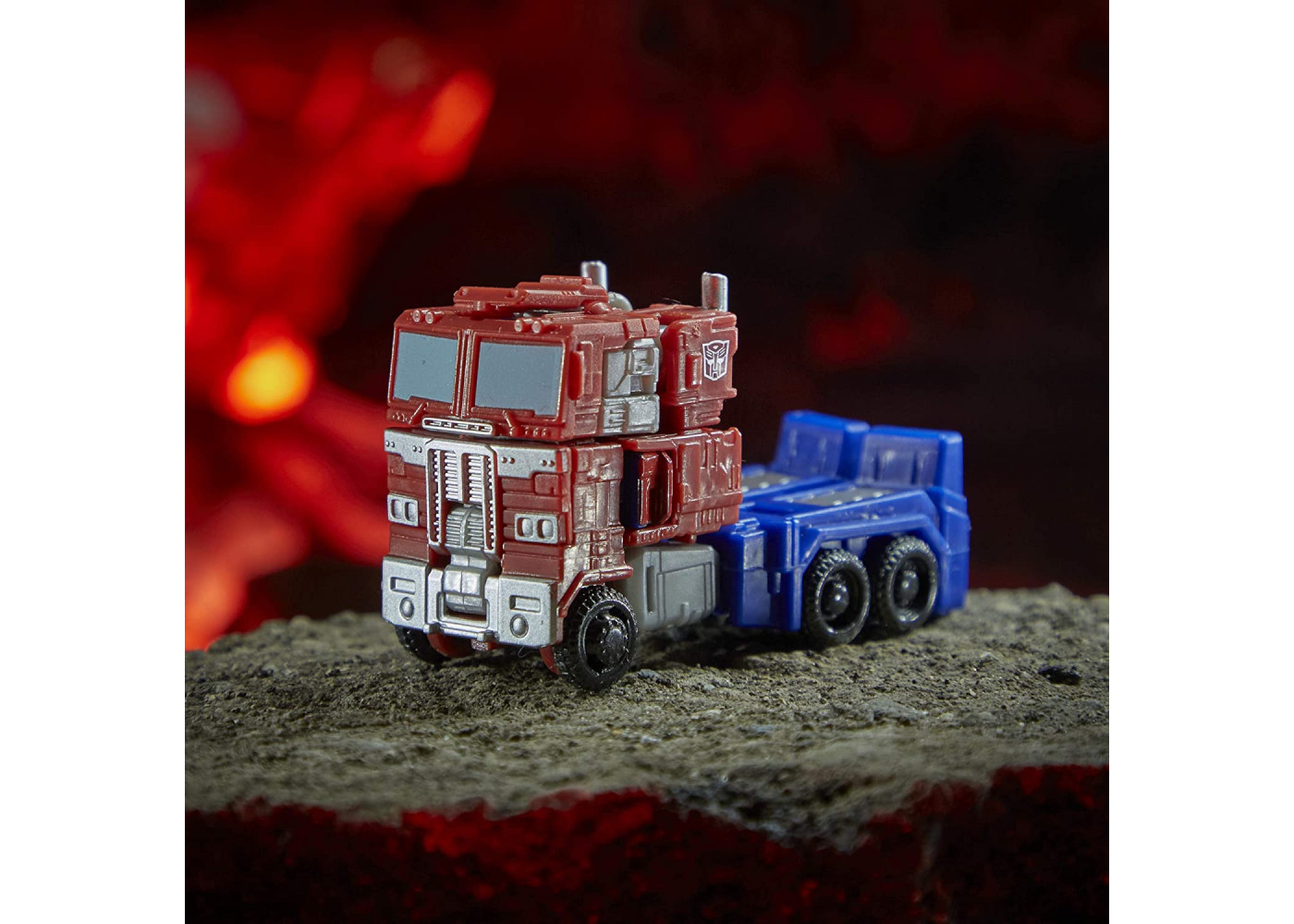 рансформер Оптимус Прайм Transformers War for Cybertron WFC-K1 Optimus Prime Hasbro F0662