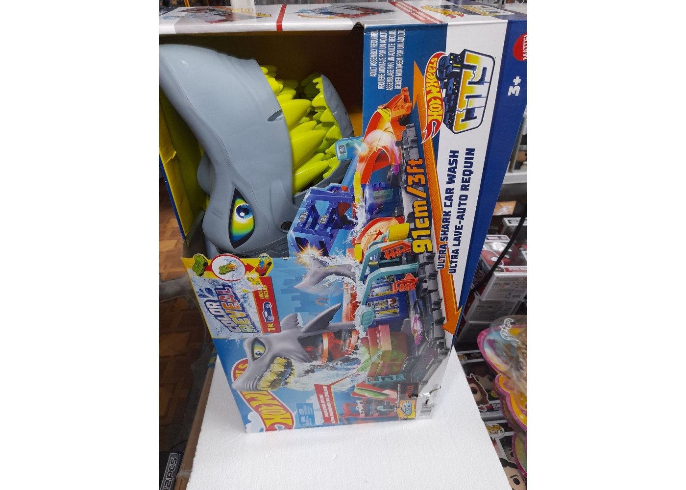 Трек Хот Вилс (Уценка) Измени Цвет Акула Hot Wheels City Color Changing Ultra Shark Car Wash Mattel BHTN82