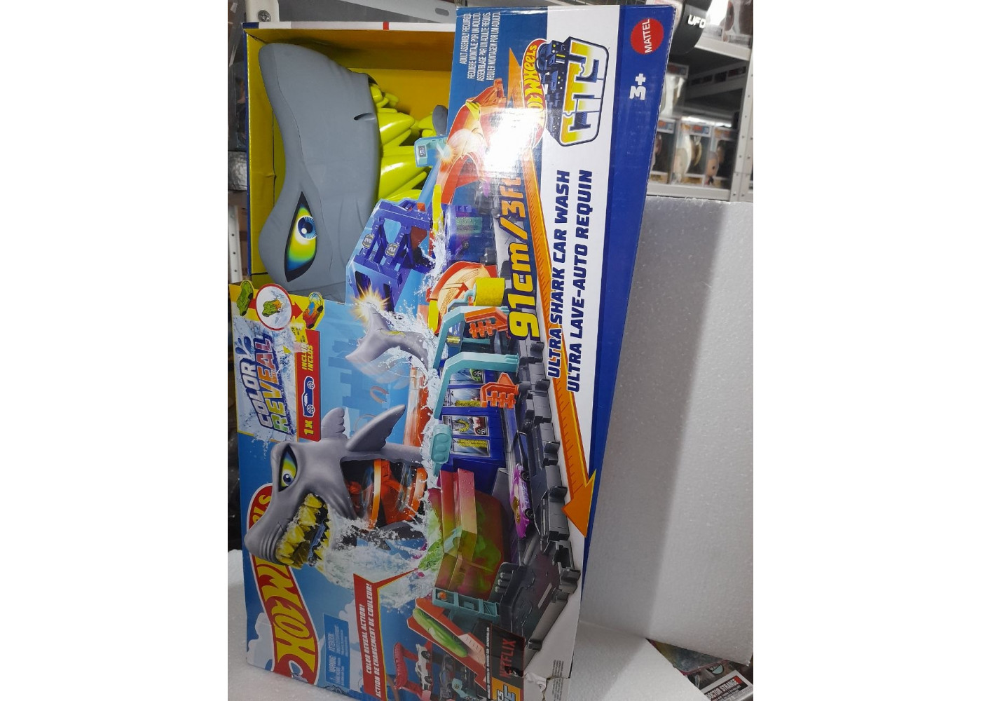 Трек Хот Вилс (Уценка) Измени Цвет Акула Hot Wheels City Color Changing Ultra Shark Car Wash Mattel BHTN82
