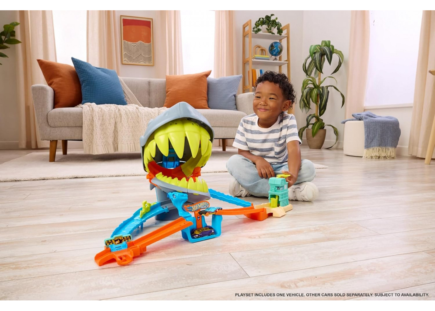 Трек Хот Вилс Пляжная Атака Акулы Hot Wheels City Shark Chomp Beach Mattel JHL96