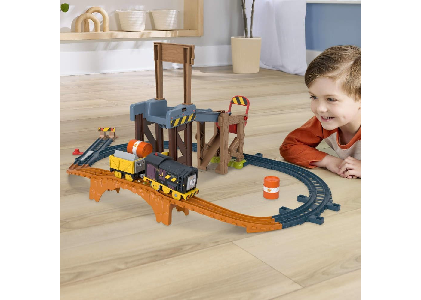 Игровой Набор Паровозик Томас Приключения Дизеля на Строительстве Thomas and Friends Diesel’s Lift Load Fisher-Price JBW20